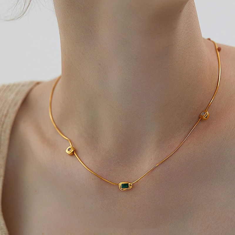 Designer style retro ruby necklace, women's light luxury style, fashionable and exquisite, small group wearing versatile and high-end collarbone chain_voghion.com