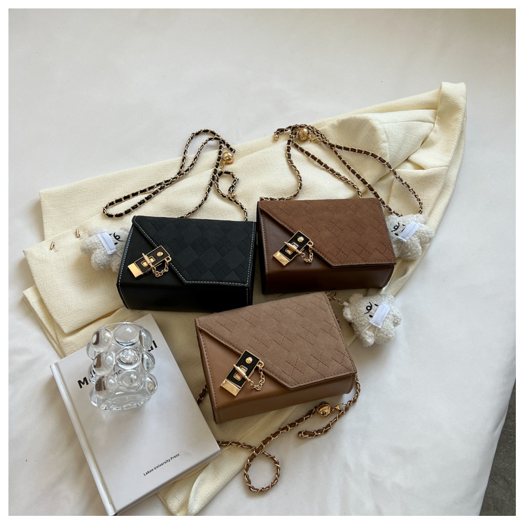 Personalisierte Nischendesign Kleine Quadratische Tasche 2023 Mode Neue Matte Damen Schultertasche Messenger Bag Damentasche_voghion.com