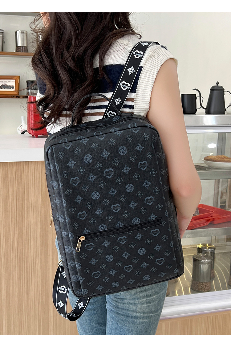 Hot Selling New Printed Backpack in Europe and America Fashionable and Casual Versatile Large Capacity Backpack Unique Printed Bag Schoolbag for Girls_voghion.com