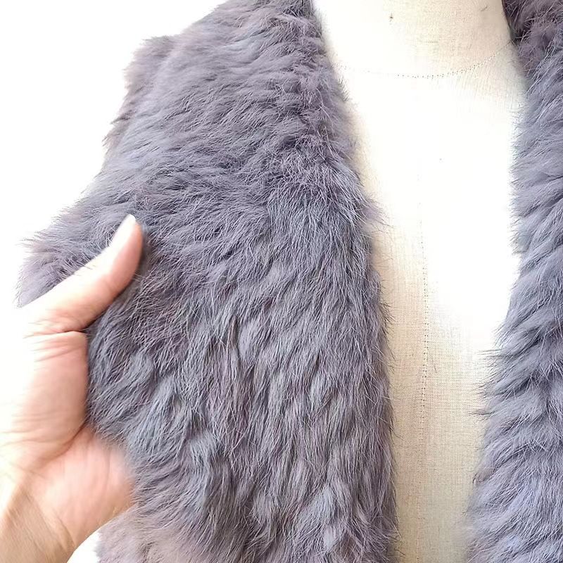 Strickweste aus Kaninchenfellimitat – Ärmelloser Staubmantel mit Fransen (M-XL Boho Luxe)_voghion.com