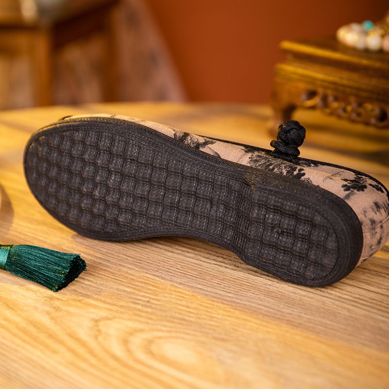 Damenschuhe Frühling Neuer Stil Alte Peking-Stoffschuhe Ethnische Mutter Mittleren Alters Und Älterer Weicher Boden Antiker Stil Bestickte Schuhe Damen_voghion.com