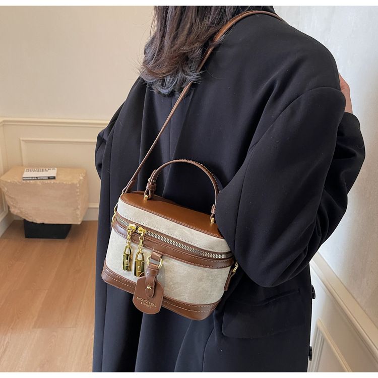 Borsa di nicchia di fascia alta per le donne 2024 Nuova tracolla alla moda in colori contrastanti con texture versatile, portatile_voghion.com