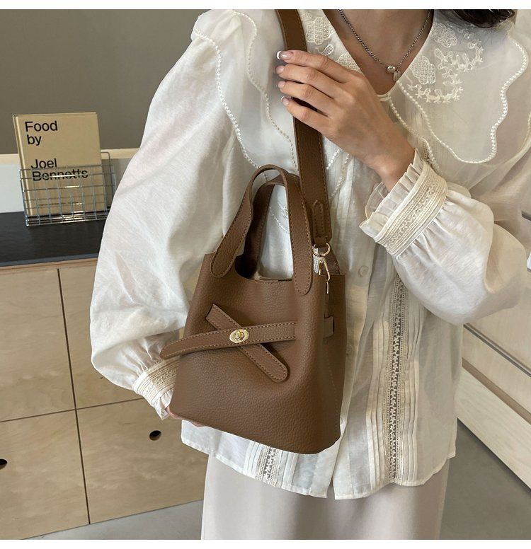Fashionable minimalist basket work and commuting, Korean version versatile handbag with niche design, crossbody bag for_voghion.com