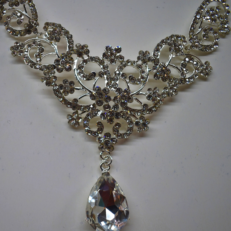 Engros Taobao populært brudesmykke rhinestone halskjede brudekjole tilbehør krone tredelt sett_voghion.com