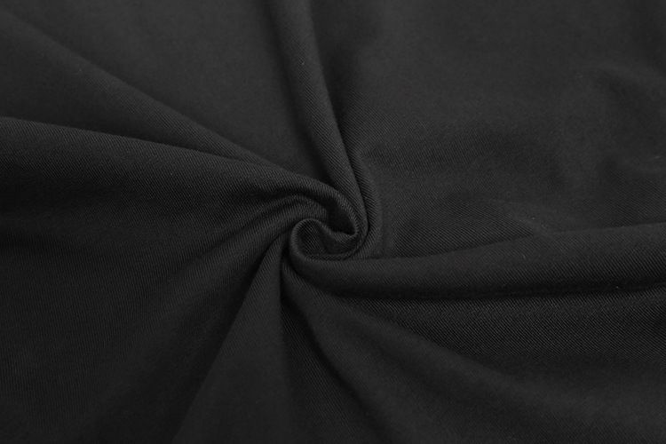 Męska koszulka z naszywką, luźna, z pięciopunktowym rękawem_voghion.com