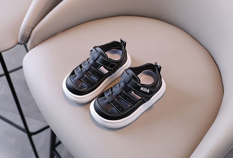 Sandali per bambini alla moda estiva 2024, scarpe da spiaggia in pelle con fori per bambini e bambine, scarpe con suola morbida_voghion.com