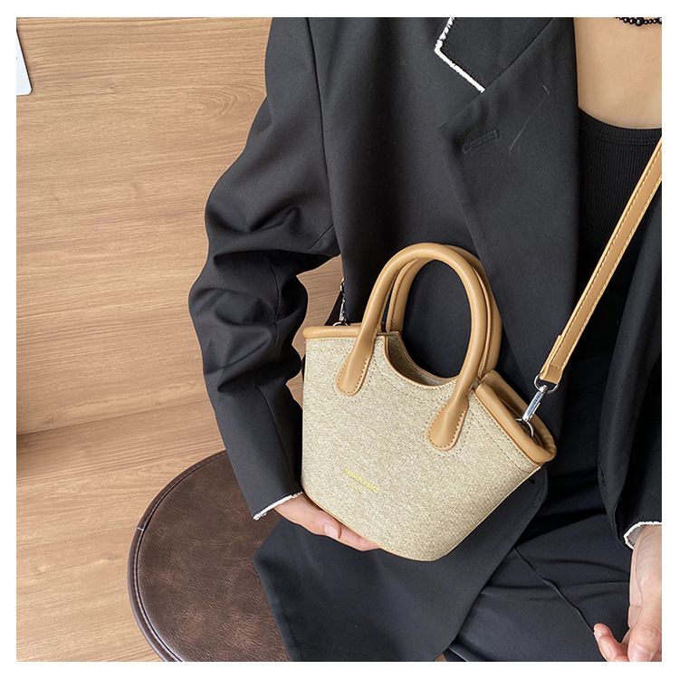 Handheld Bucket für Damen 2024 Neue koreanische Version Modische, vielseitige Umhängetasche, einfache und Nischen-Umhängetasche_voghion.com
