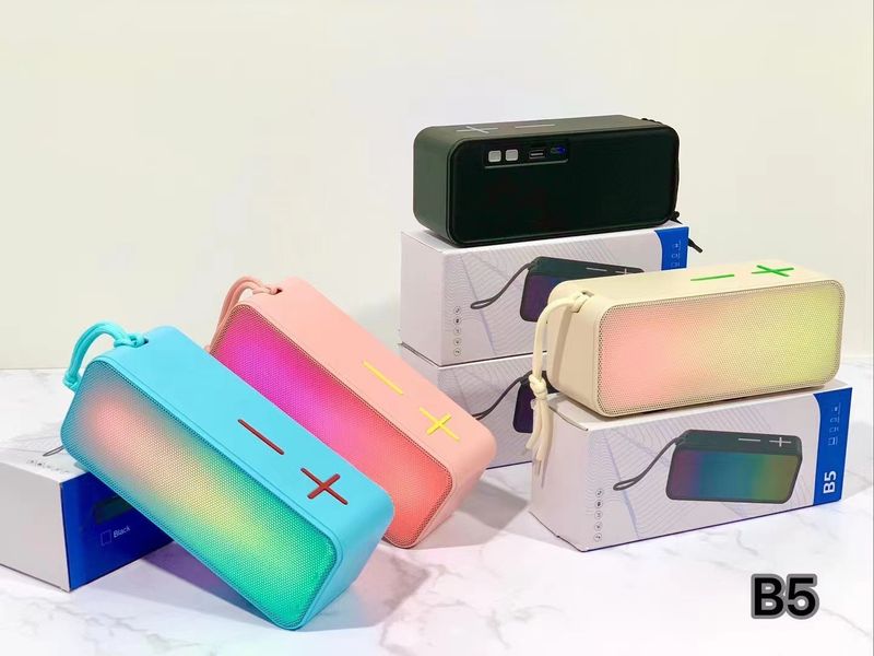 New Creative Lantern Bluetooth Outdoor Portable High Volume Home Desktop Wireless Card Speaker_voghion.com