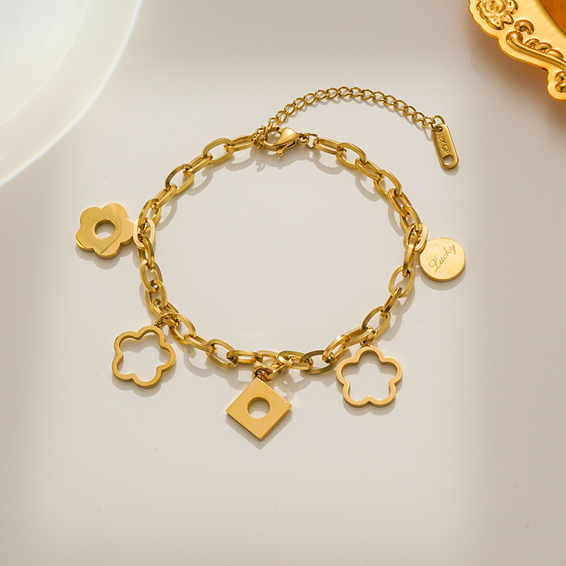 Modisches koreanisches Titan-Blumen-Armband, süßes Edelstahl-Anhängerarmband für Mädchen_voghion.com