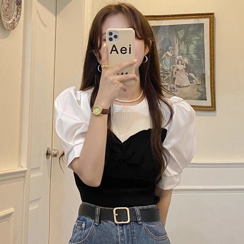 Top chic con maniche a palloncino in stile francese Pure Desire per l'estate da donna, design dal senso di nicchia, vestibilità aderente, lavorato a maglia a maniche corte_voghion.com