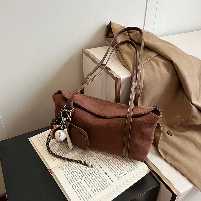 Designer Bag 2025 Autumn And Winter New Simple Matte Fabric Commuter Versatile Highend Shoulder Pillow Mirror Quality Leather Chain Bags_voghion.com