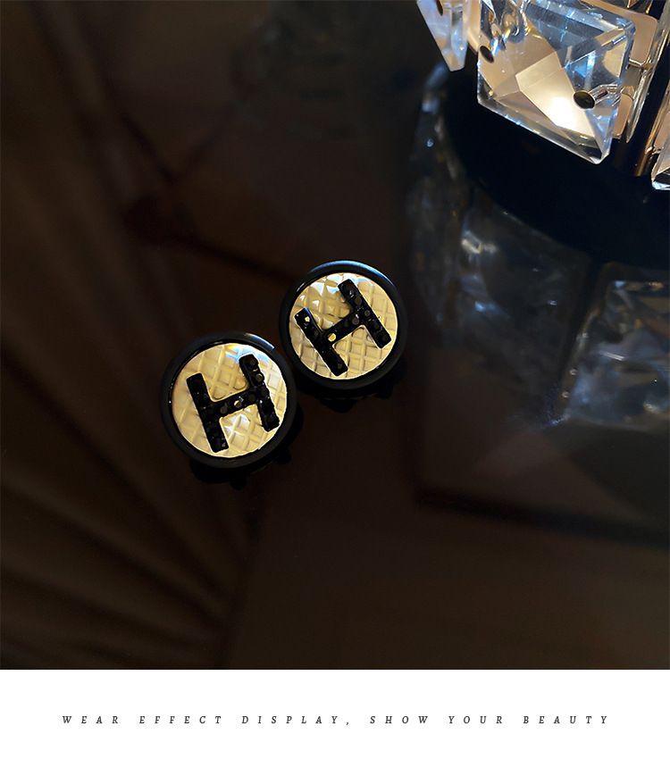Accessori da donna Orecchini con diamanti incastonati, design dal temperamento semplice, tendenza, orecchini_voghion.com
