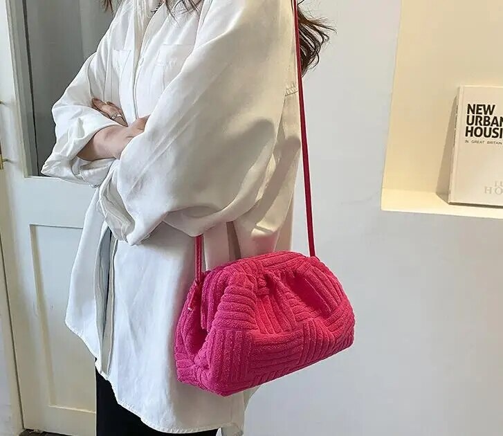 nuova borsa per asciugamano da donna, popolare borsa a tracolla portatile con catena a secchiello_voghion.com