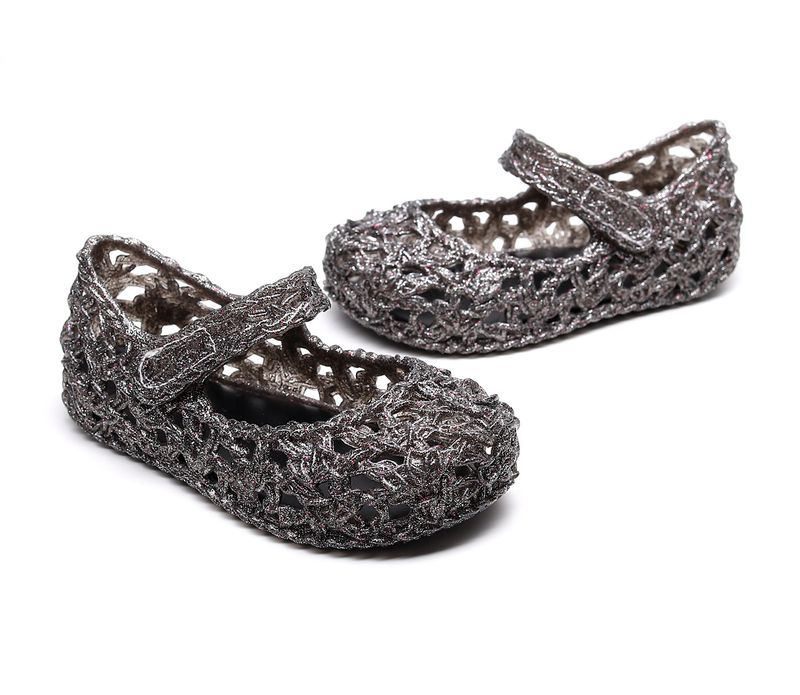 Mother&Kids Hot Picking Mini Me Factory Direct Supply Jelly Kinderschuhe Sommerstroh gewebte Kunststoff-Clogs für Jungen- und Mädchensandalen_voghion.com