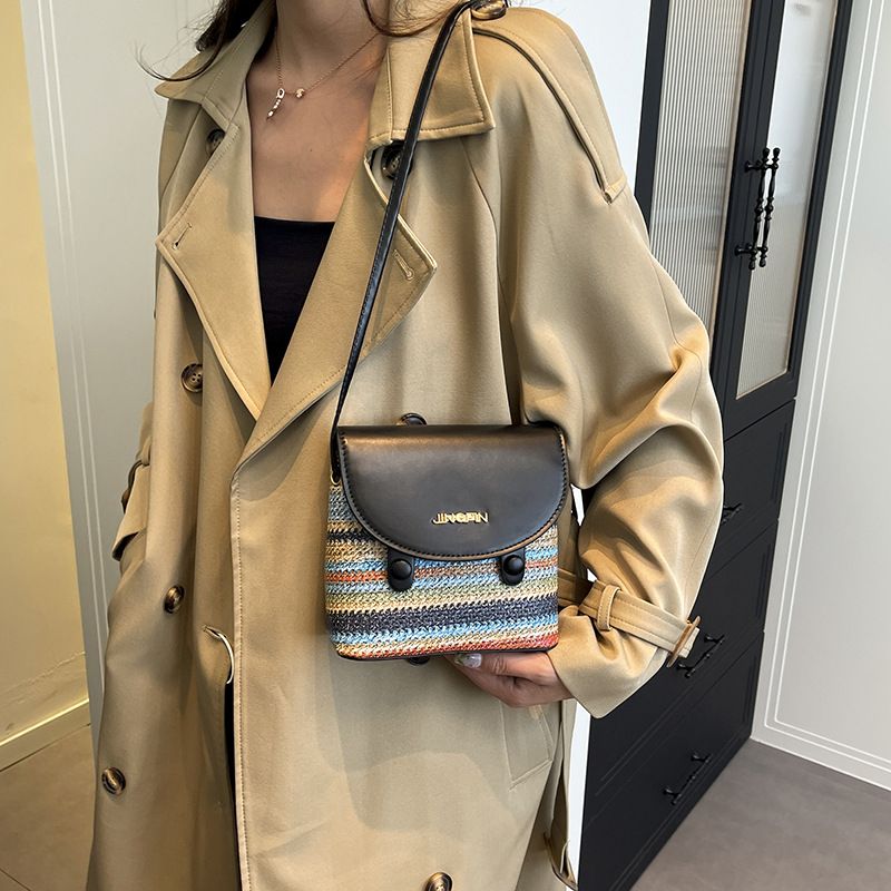Nischendesign, gewebt, 2025, neue Damen-Umhängetasche mit einer Schulter, stilvolle Farbblock-Modetasche_voghion.com