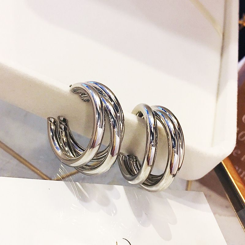 Orecchini a cerchio multistrato irregolari semplici in stile minimalista Silver Needle, gioielli per le orecchie in metallo leggero e di lusso_voghion.com