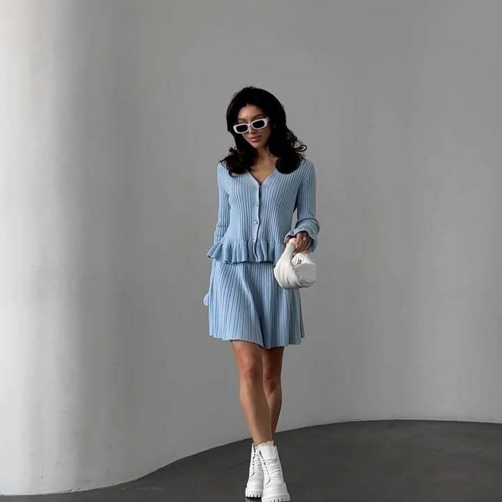 Elegant V-Neck Long Sleeve Blouse With Rhinestone Buttons & Peplum Hem Paired With A Flared Skirt Set_voghion.com