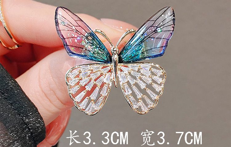 Emerald Butterfly High-End Advanced Sense Pin Exquisite Tassel Dragonfly Metal Brooch Unique Accessory_voghion.com