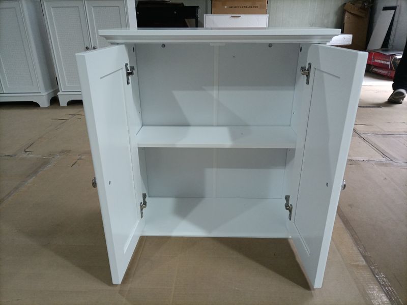 Wandmontierter Badschrank mit Korbtüren, Medizinschrank mit verstellbaren Regalen, Weiß_voghion.com