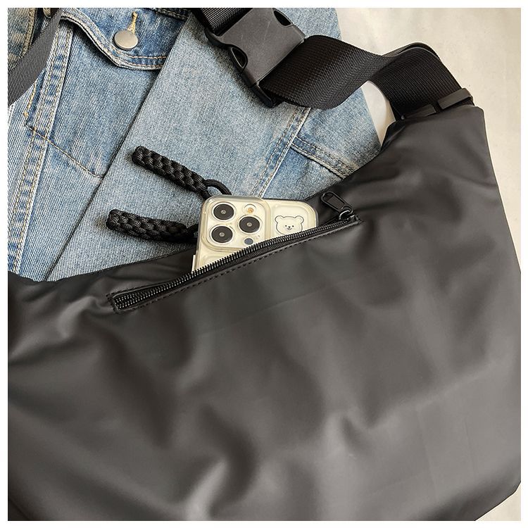 Oxford Tuch Crossbody für Frauen 2024 Neue Casual Schulter Große Kapazität Pendler Canvas Knödel Tasche Rucksack_voghion.com