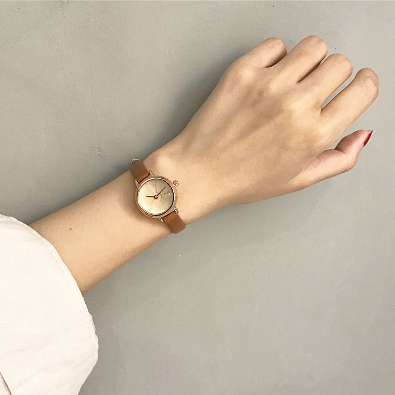INS Academy Chic Koreanischer Stil Einfache Elegante Damenuhr Kleines Zifferblatt Exquisites Geschenk Für Mädchen_voghion.com