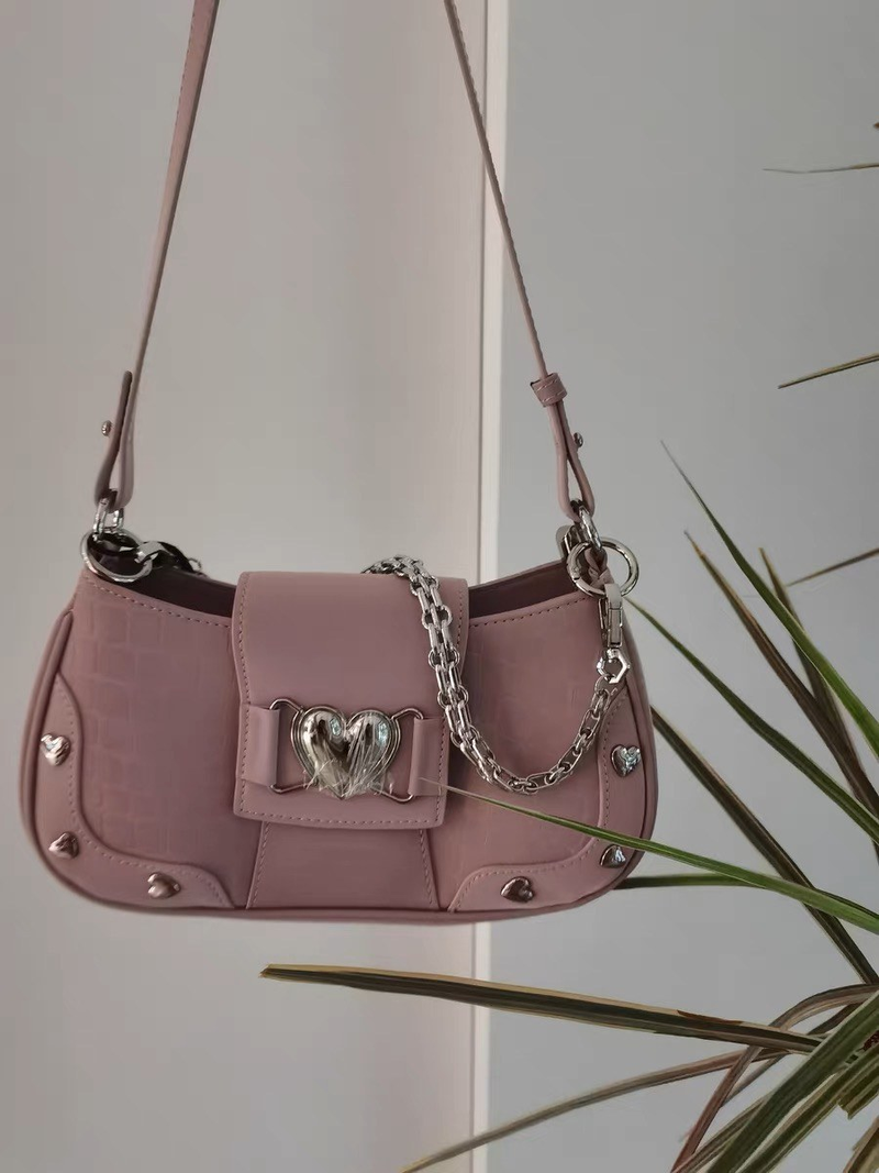 2025 Fall/Winter New Women's Shoulder Bag Heart-Shaped Crossbody Bag Versatile Underarm Bag_voghion.com