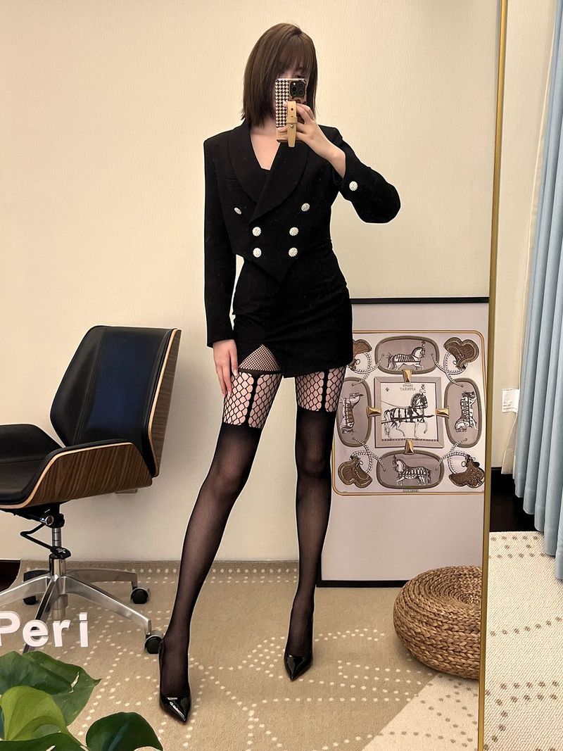Yahu Die gespleißte Overknee-Strumpfhose mit dunklem Muster und langem Bein, dünne, sexy schwarze Seidennetzstrümpfe_voghion.com