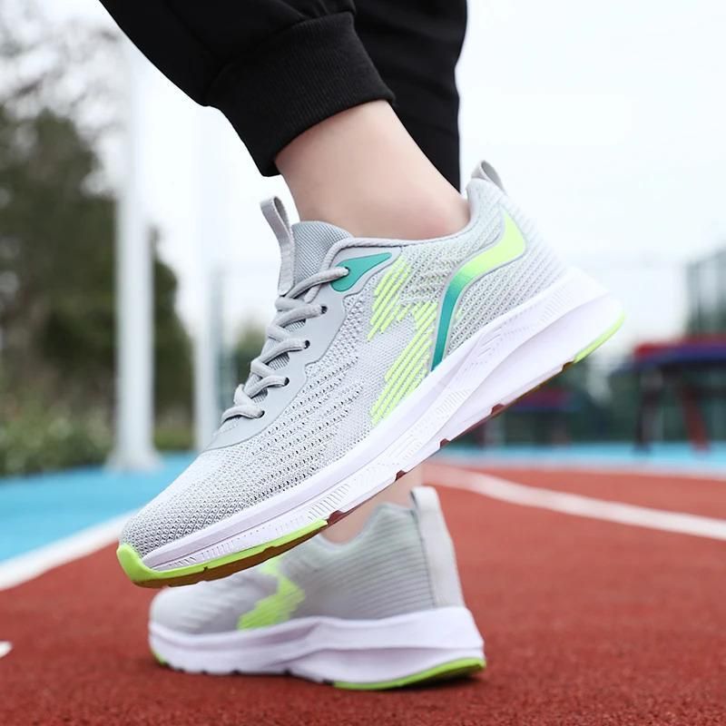 Scarpe da corsa sportive traspiranti leggere e alla moda per uomo, con pochi pezzi, in piccole quantità e di marca, personalizzate._voghion.com