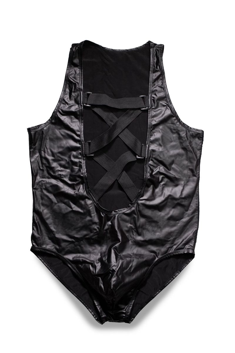 Lederweste, Body mit Leder-Patchwork und seitlichem Mesh-Einsatz, taillierte Shapewear mit Kreuzformung_voghion.com