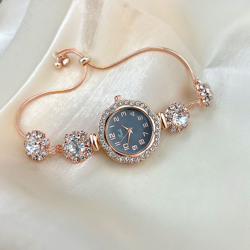 Pull-out Adjustable Bracelet Watch Digital Face Small Dial Large Diamond British Ladies Watch Work Daily Birthday Anniversary Valentine's Day Gift_voghion.com