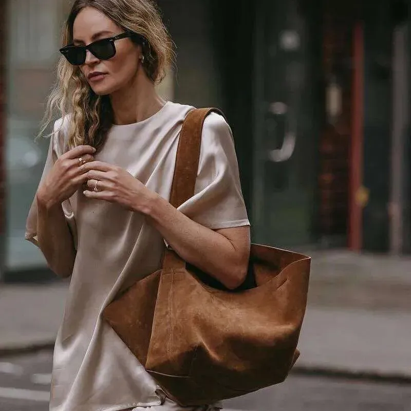 Designer Genuine Leather 2025 Spring Cow Suede Shoulder S Women Retro Gold Buckle Large Capacity Totes Lady Handbags_voghion.com