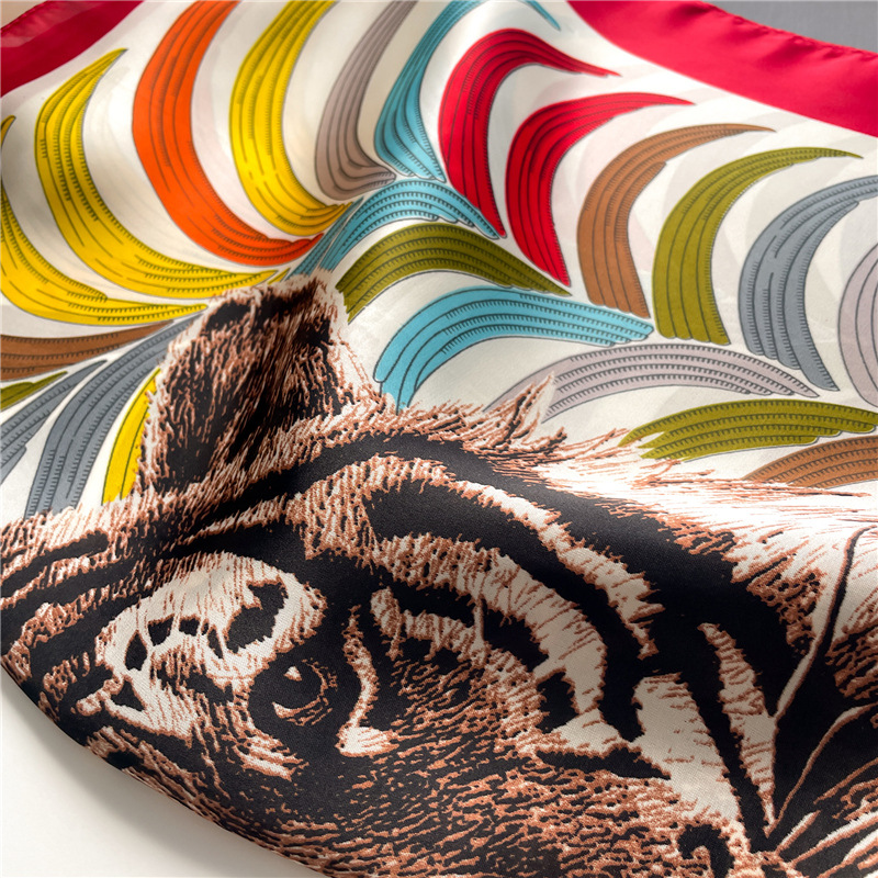 Loomasall Tiigrimustriga siidisall Personaalne Värviline Kontrastne Ruudukujuline Sall Õhuke Kevad/Suvi Mitmekülgne Väike_voghion.com