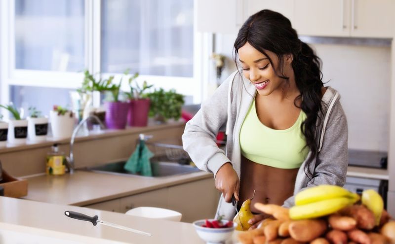 Asta per affilare coltelli in acciaio al carbonio - 33 cm con foro per appenderli_voghion.com