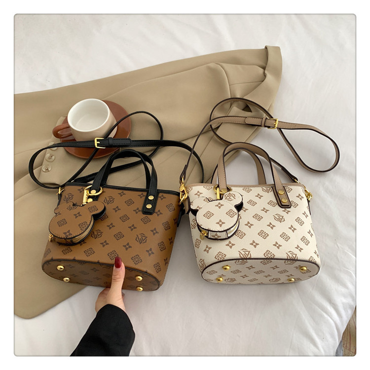 Cross-border bag women's bag 2023 new high-value fashion retro printing portable shoulder messenger bag bucket bag_voghion.com