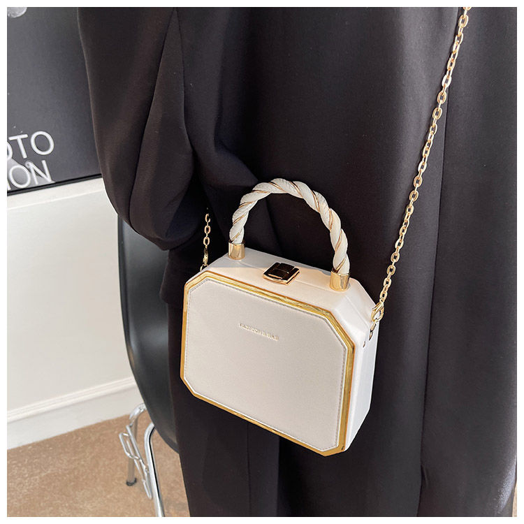 Borsa da donna: borsa a forma di scatola alla moda, semplice, versatile, Celebrity 2023 Nuova borsa a tracolla a catena squisita per donna_voghion.com