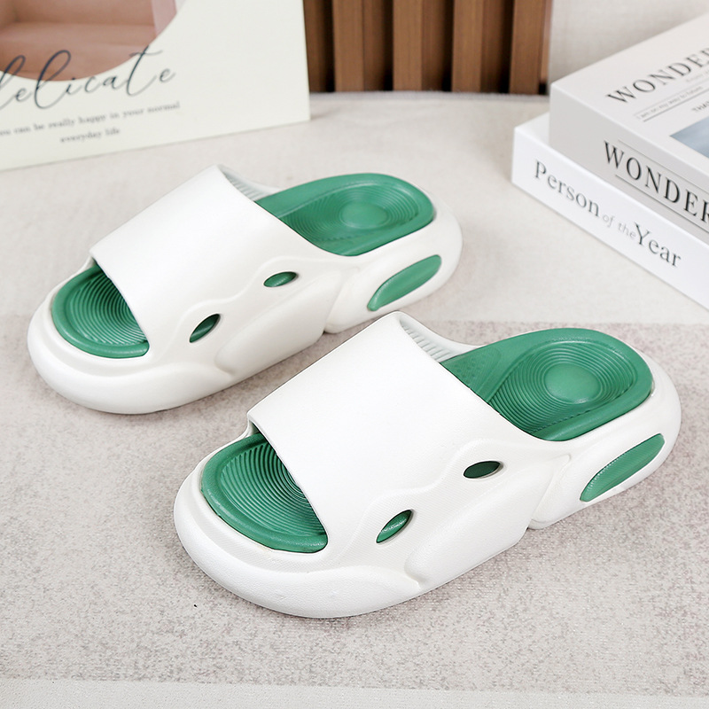 Sportsandalen und Herren im Sommer 2025, neuer Stil für Damen mit dem Gefühl, auf Kot zu treten, weiche Sohlen, modisch_voghion.com
