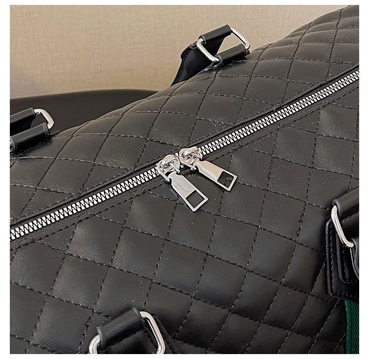 Borsone da viaggio in PU resistente con design impermeabile, grande capacità 20-35 litri, elegante borsa a tracolla multiuso per palestra, viaggi del fine settimana_voghion.com
