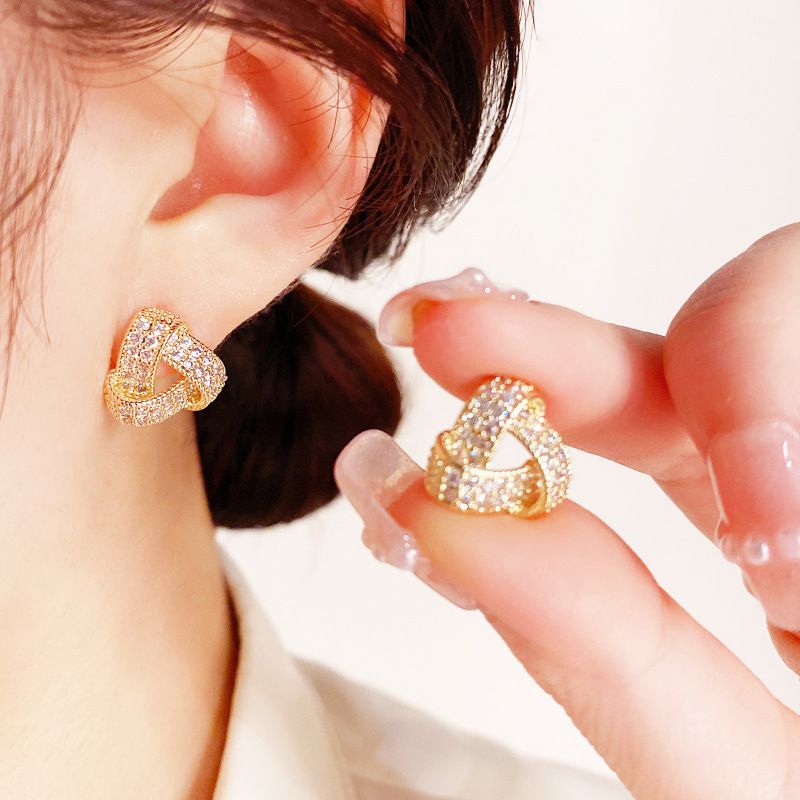Triangle Stud Earrings Women's High Sense Fashion Temperament Earrings New Versatile Exquisite Niche Trendy Earrings Jewelry Geometry_voghion.com
