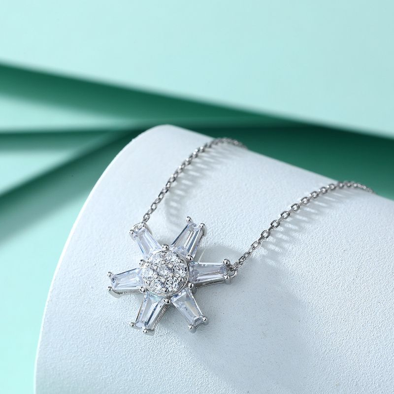 Necklaces New Snowflake Necklace All Match Trapezoidal Zircon Full Circle Six Pointed Star Pendant Necklace Niche S925 Silver Necklace_voghion.com