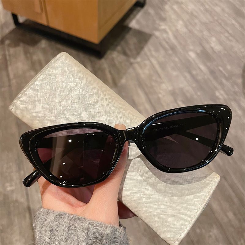 Green Same Style GM Cat Eye Small Frame Myopia For Women With Bare Skin, Thin Face, Anti UV Polarized_voghion.com