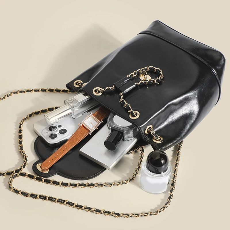 Mochilas femininas de couro PU com cordão, grande capacidade, corrente, alças de ombro ajustáveis, cor sólida, bolsa de viagem_voghion.com