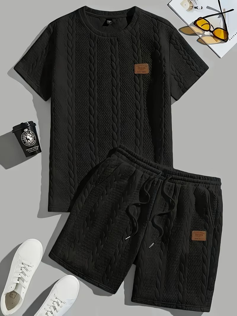 Ensemble 2 pièces décontracté d'été pour homme : t-shirt à manches courtes en tricot côtelé et short mi-long à patchs, pour un style streetwear et un confort quotidien_voghion.com