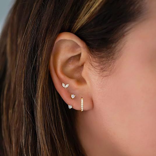 Squisito set di zirconi per donna, orecchini leggeri e lussuosi con design bidirezionale, nuovi orecchini semplici 2024_voghion.com