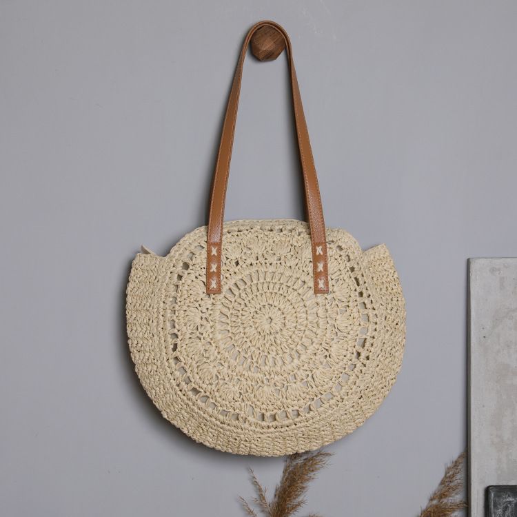 2024 New Fashion Straw Woven Single Shoulder Women's Beach Vacation Large Capacity Tote Bag_voghion.com