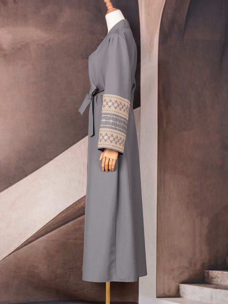 Sieviešu apģērbs Abaya Tuvo Austrumu musulmaņu modes elegants kardigans izšūta kleita sieviešu halāts_voghion.com