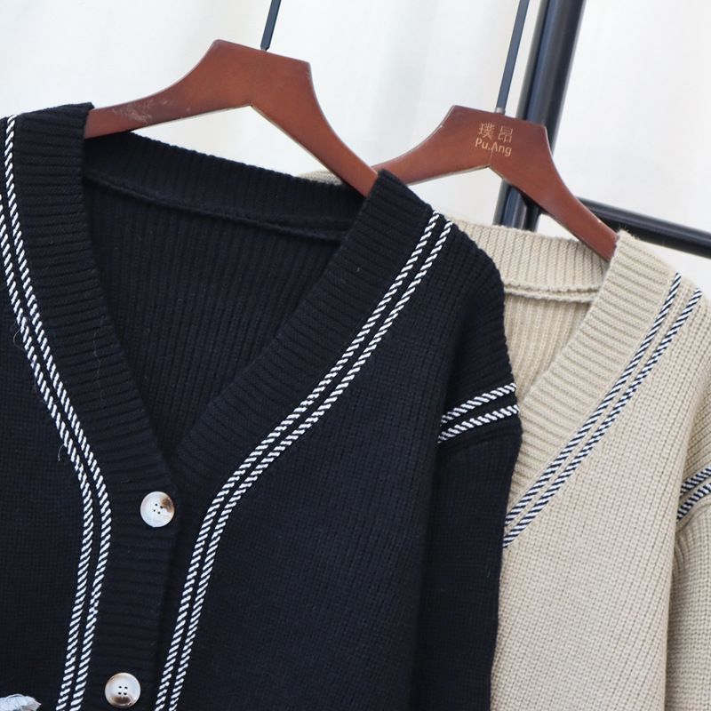 2024 Autumn Winter New Patchwork Denim Pocket Sweater Coat High-end European Style Loose Versatile Knitted Cardigan For_voghion.com