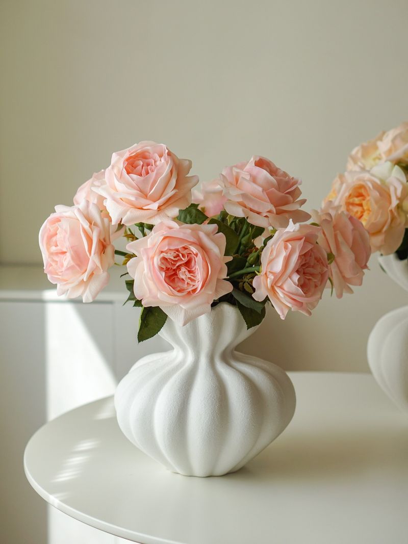 Artificial Flowers, Simulated Flowers, High End Sense, Realistic Moisturizing Feel, Simulated Bouquet Of Roses, Living Room Table Flower Decoration_voghion.com