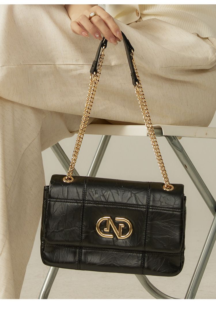 2024 Nuova borsa da donna NOVAGLAM con cuciture, piccola borsa quadrata, tracolla diagonale, borsa a catena, borsa da pendolare con senso avanzato_voghion.com