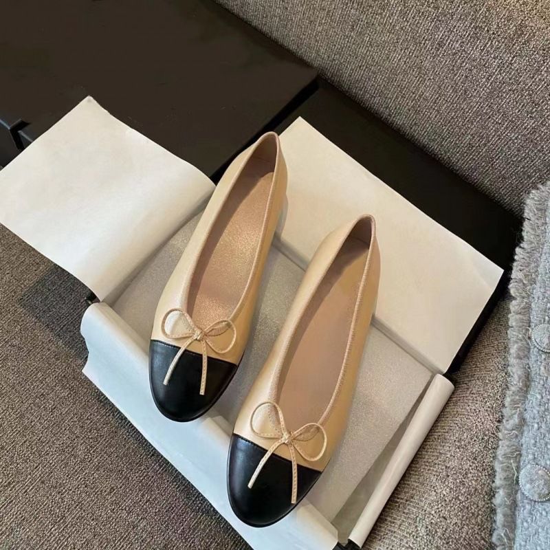 Xiaoxiangfeng Ballett-Schleife mit Farbblockierung, flache, vielseitige Faulenzer für Damen mit leichtem Mund, Slipper mit einem Fuß_voghion.com
