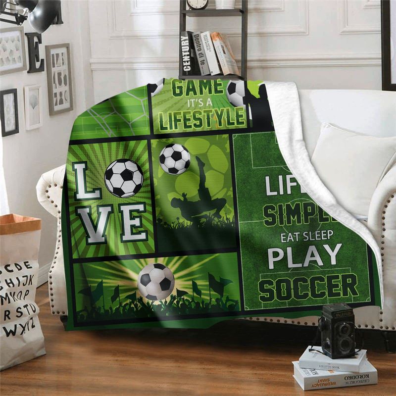 Green Football Blanket Soft And Comfortable Flannel Warm Home Essential Printed Blanket Men And Women Gift_voghion.com